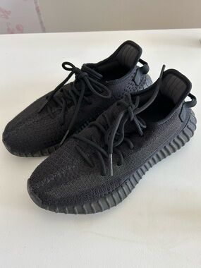 Yeezy Boost-Inspired Men's Black Knit Sneakers